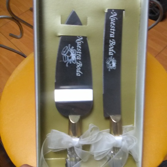 WEDDING ACCESSORIES - Picture 6 of 7